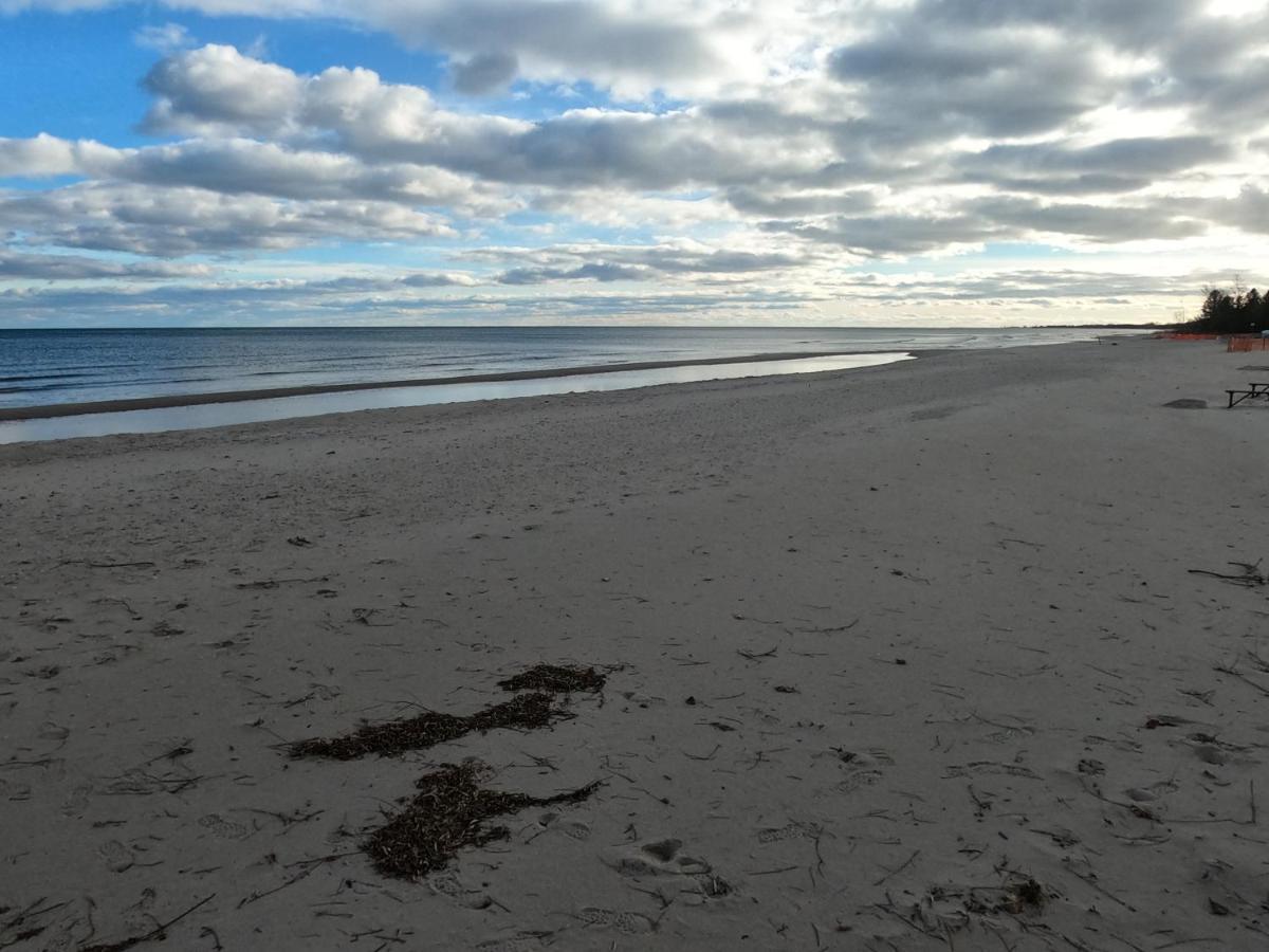 Sunrise Beach Oscoda @ Surfside Екстериор снимка